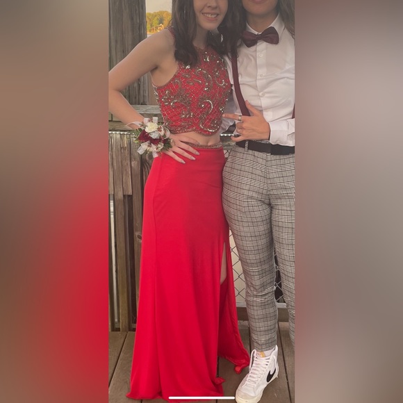 Prom Dress - Picture 1 of 3